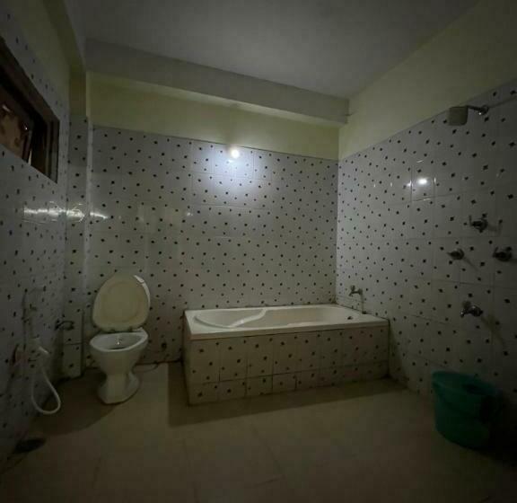 غرفة إقتصادية, Ysm Grand