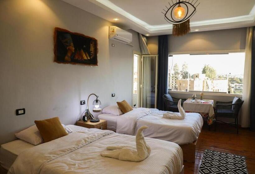 اتاق استاندارد سه نفره, King Tout Hotel Pyramids View