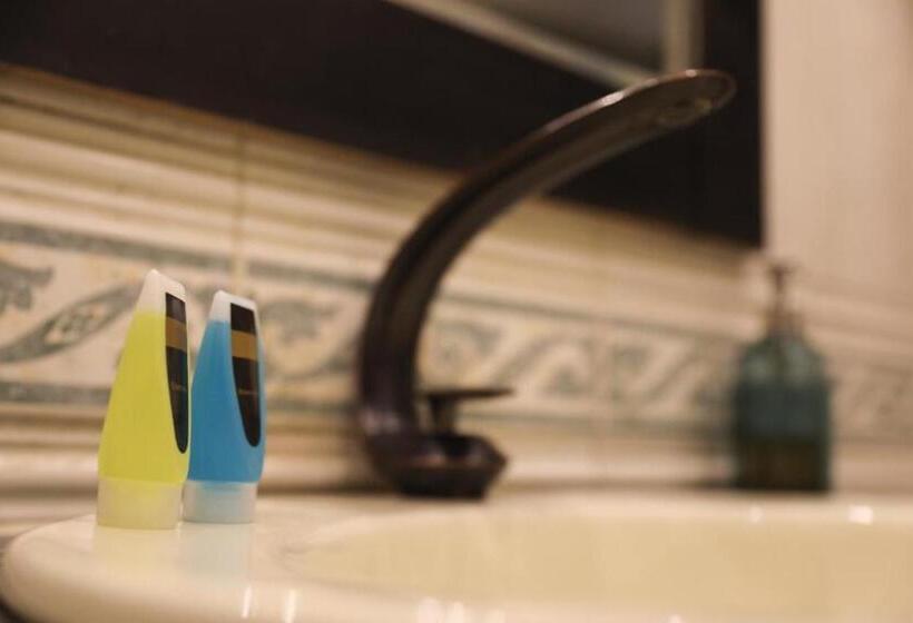 اتاق استاندارد سه نفره, King Tout Hotel Pyramids View