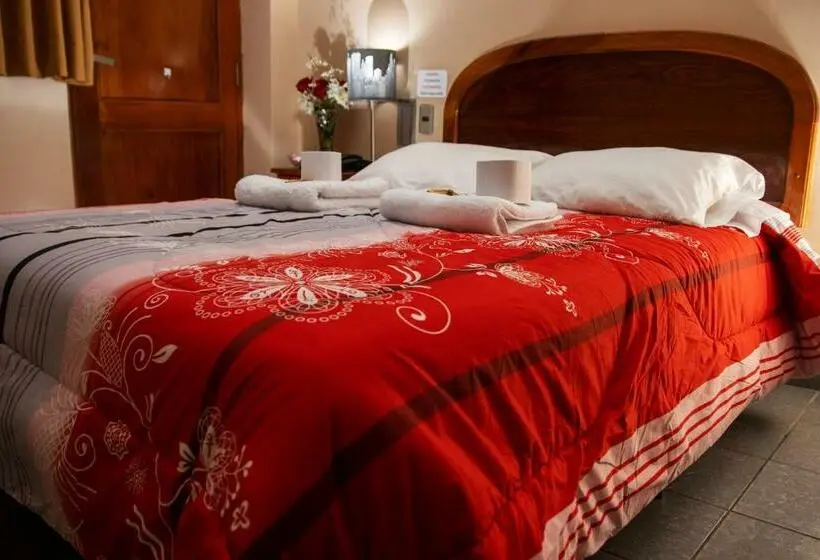 اتاق لوکس, Hostal Pukawara