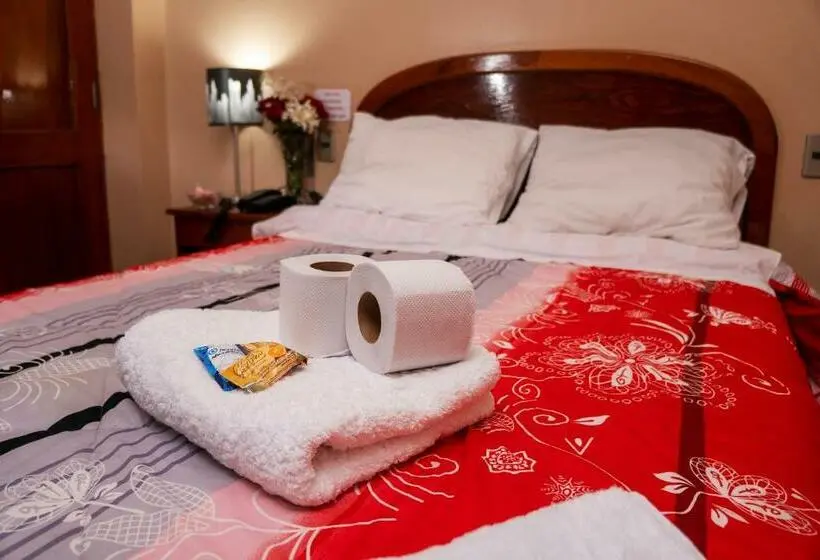 اتاق لوکس, Hostal Pukawara
