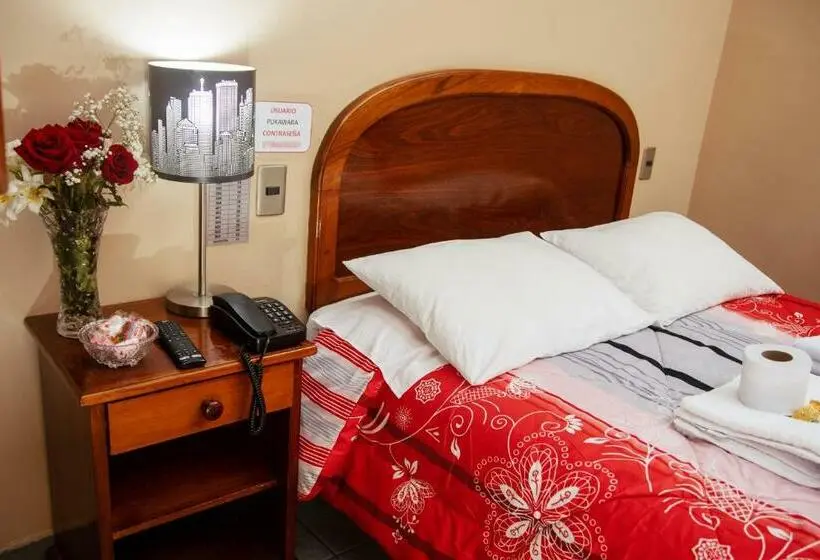 اتاق لوکس, Hostal Pukawara