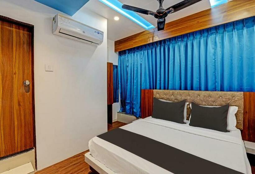 トリプルクラシックルーム, Collection O Hotel Swarg