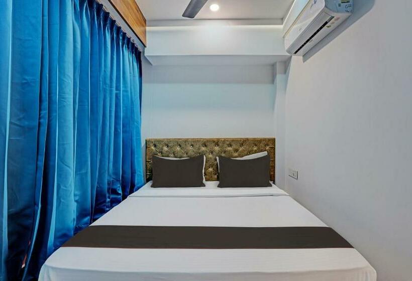 トリプルクラシックルーム, Collection O Hotel Swarg