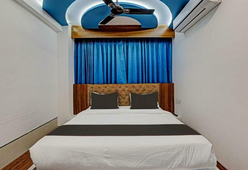 三人经典房间, Collection O Hotel Swarg