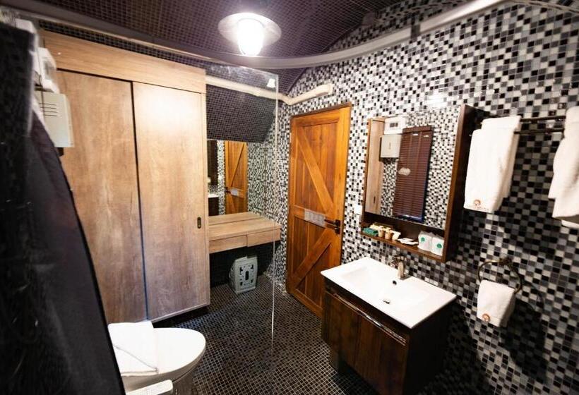 غرفة قياسية, Damnernpawa