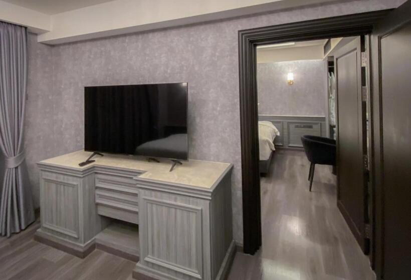 غرفة قياسية متصلة, Damnernpawa