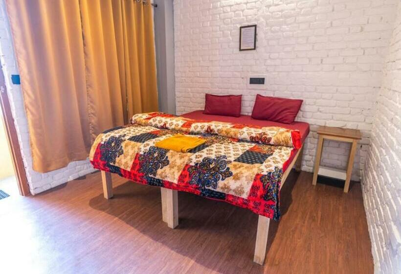 标准间, Himalayan Yoga Association