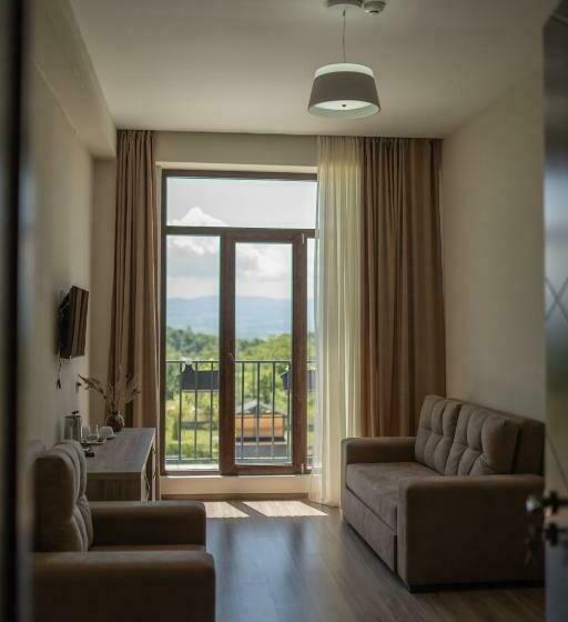 اتاق خانوادگی, In Gremi