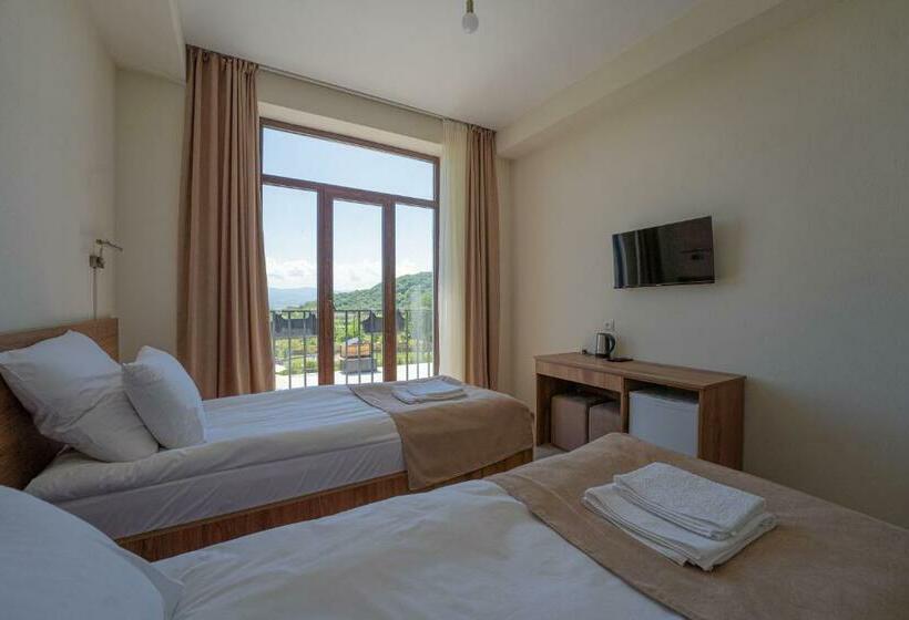 اتاق استاندارد, In Gremi