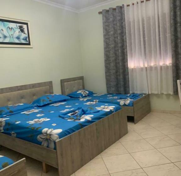 اتاق کلاسیک چهارنفره, Vila Eljus