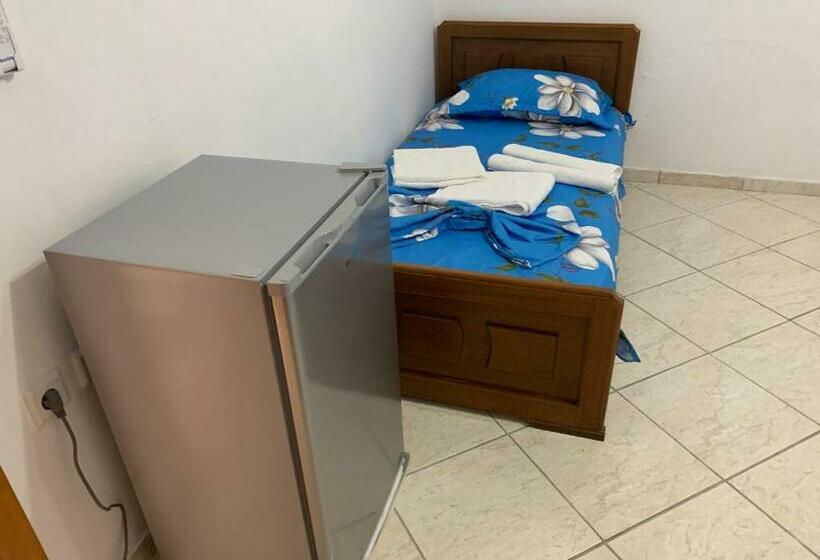 اتاق کلاسیک چهارنفره, Vila Eljus