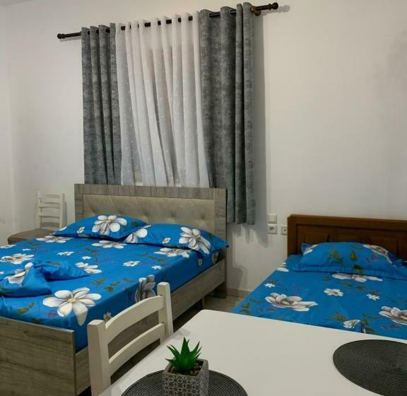 اتاق کلاسیک چهارنفره, Vila Eljus