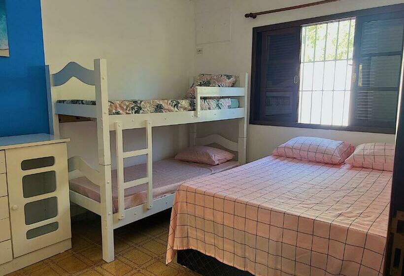 Quarto Quádruplo Estandar, Hostel Coraticum