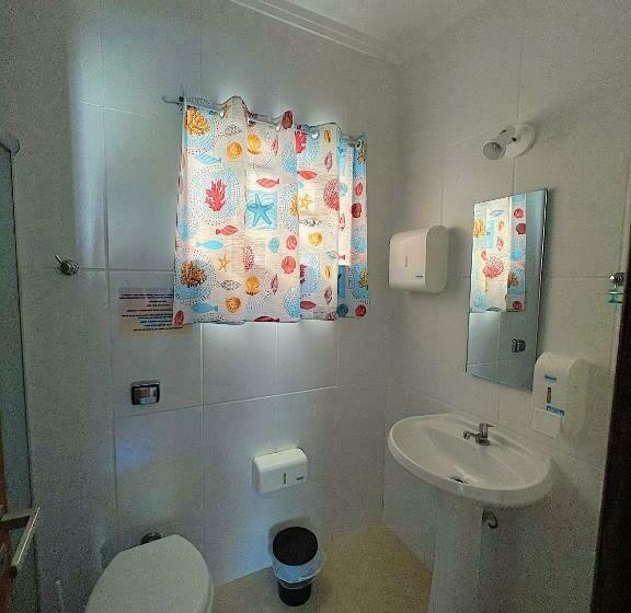 Quarto Quádruplo Estandar, Hostel Coraticum