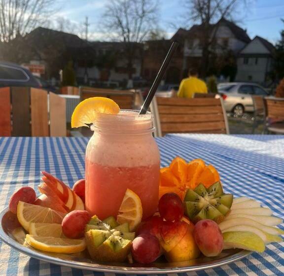 Номер Стандарт, Pensiunea 7 Tei