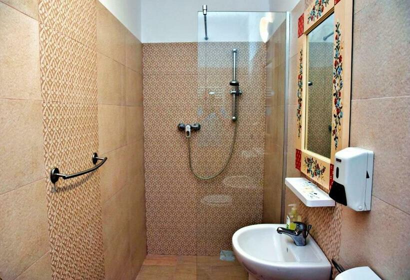 Номер Стандарт Трехместный, Pensiunea 7 Tei