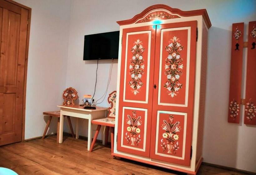 Четырехместный Номер Стандарт, Pensiunea 7 Tei