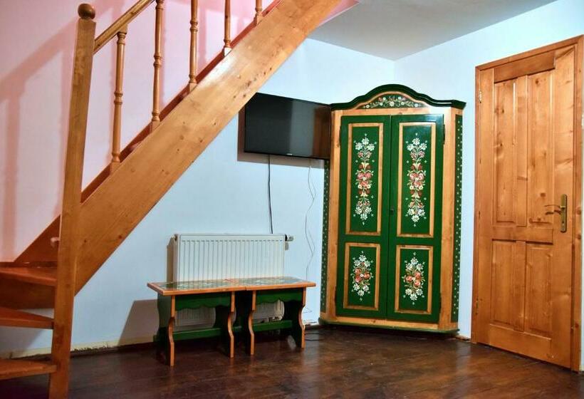 Номер Стандарт Трехместный, Pensiunea 7 Tei