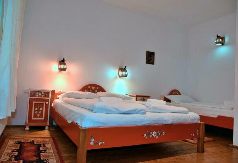 Номер Стандарт Трехместный, Pensiunea 7 Tei