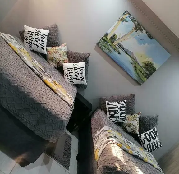 スタンダードルーム, Lady D Exclusive Abode