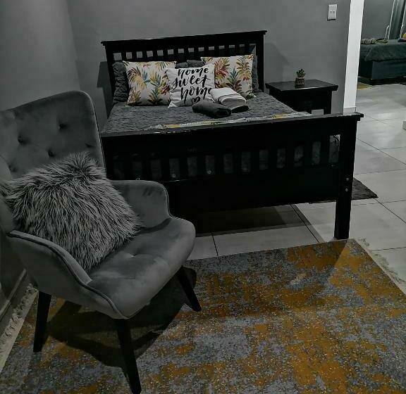 スタンダードルーム, Lady D Exclusive Abode