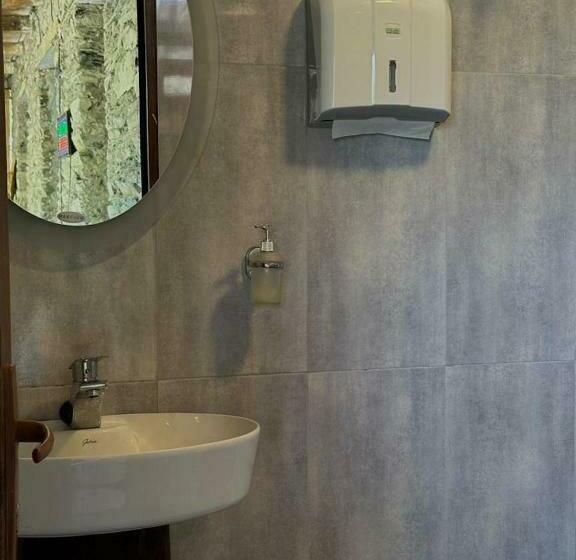 اتاق استاندارد, Guesthouse Divo Hut