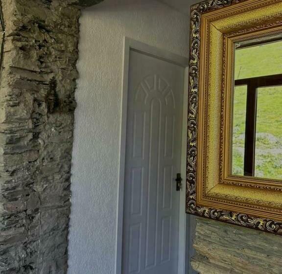 اتاق استاندارد, Guesthouse Divo Hut