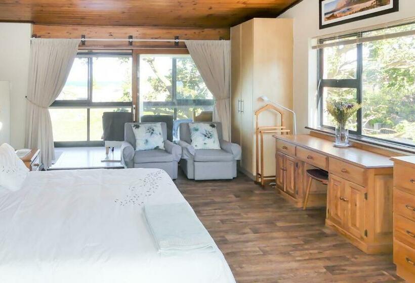 Номер Стандарт Вид на Горы, Shalom Self Catering
