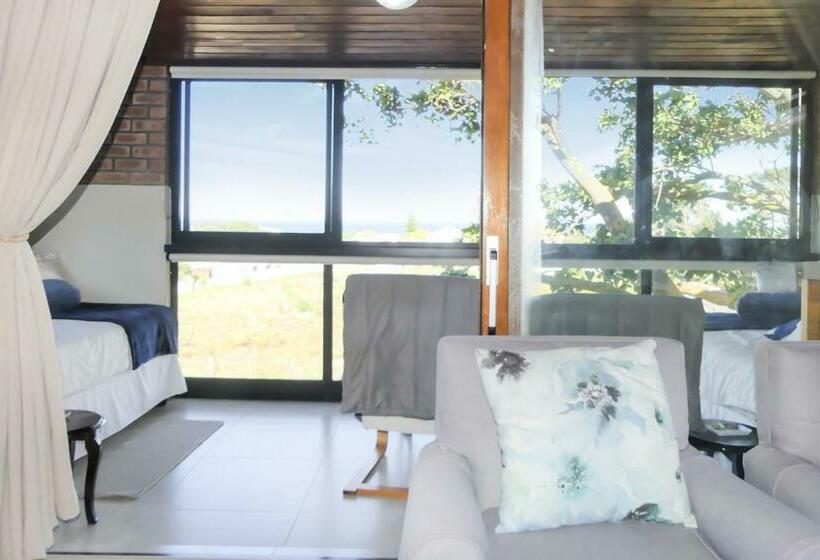Номер Стандарт Вид на Горы, Shalom Self Catering