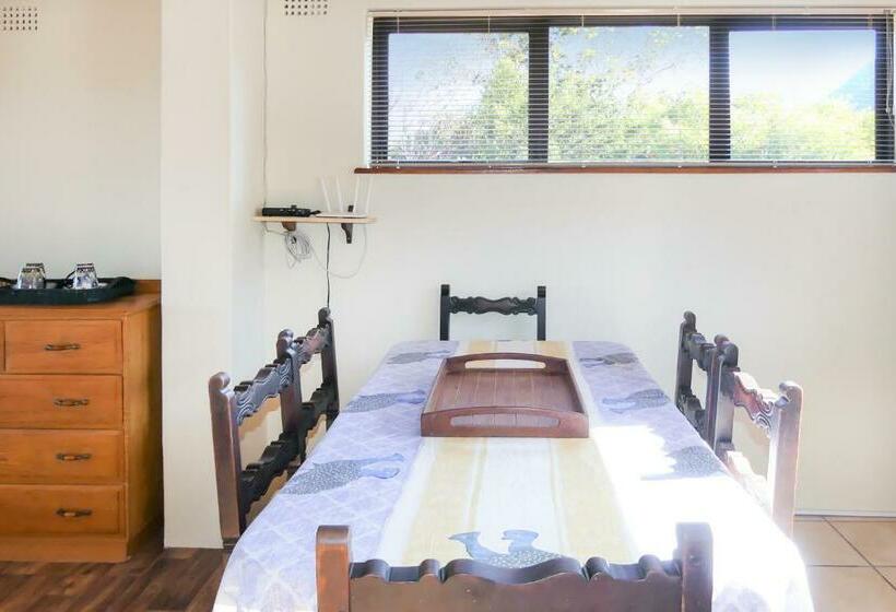 标准间带山景, Shalom Self Catering