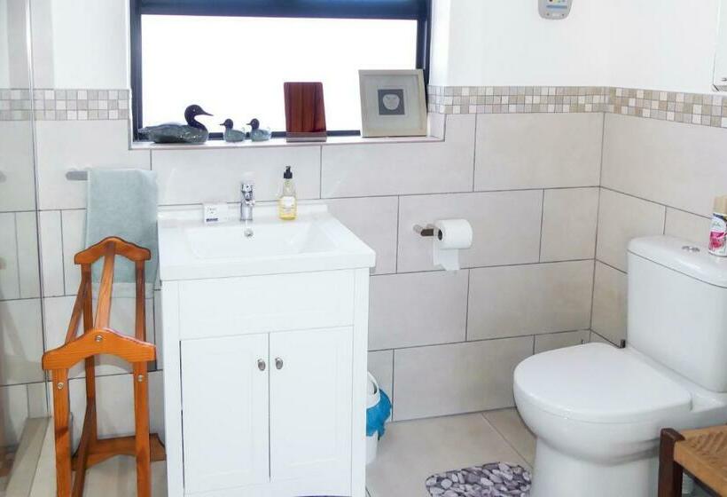 Номер Стандарт Вид на Горы, Shalom Self Catering