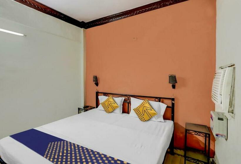 Трехместный Номер Классика, Spot On 81542 Hotel Aryavart