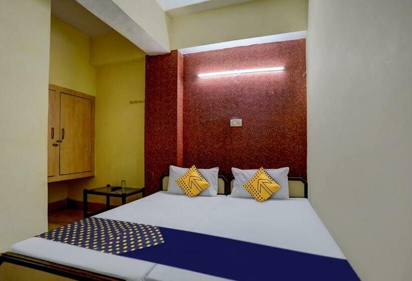 Трехместный Номер Классика, Spot On 81542 Hotel Aryavart
