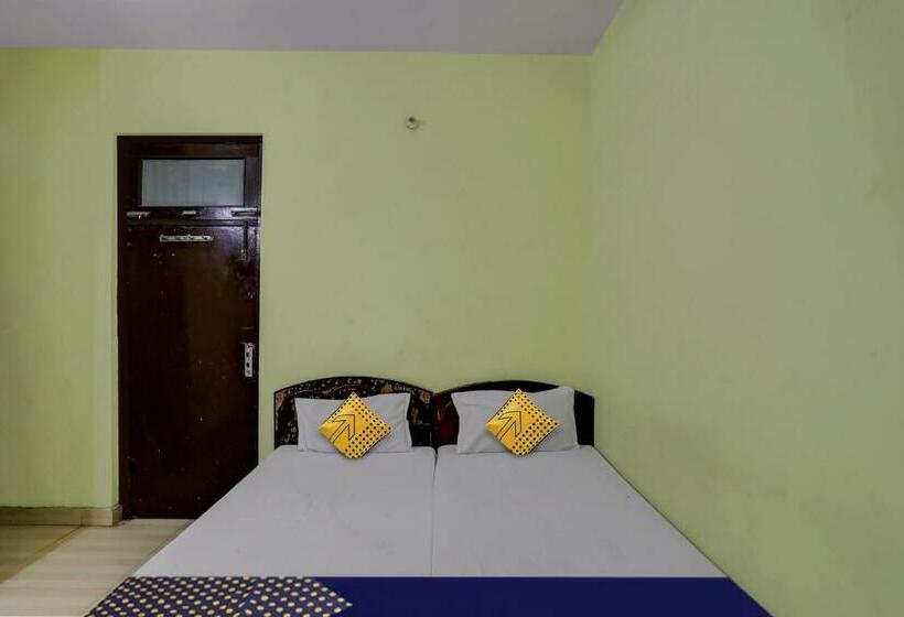 Трехместный Номер Классика, Spot On 81542 Hotel Aryavart