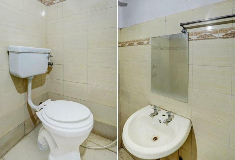 三人经典房间, Spot On 81542 Hotel Aryavart