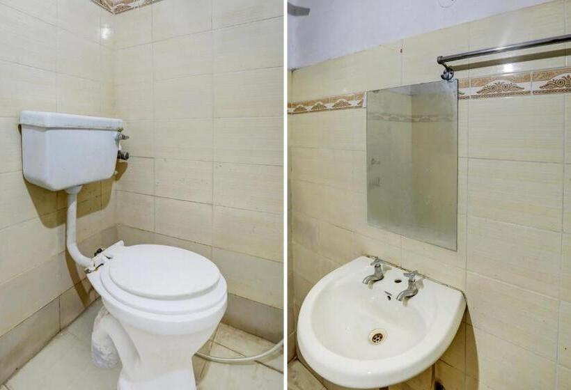 Трехместный Номер Классика, Spot On 81542 Hotel Aryavart
