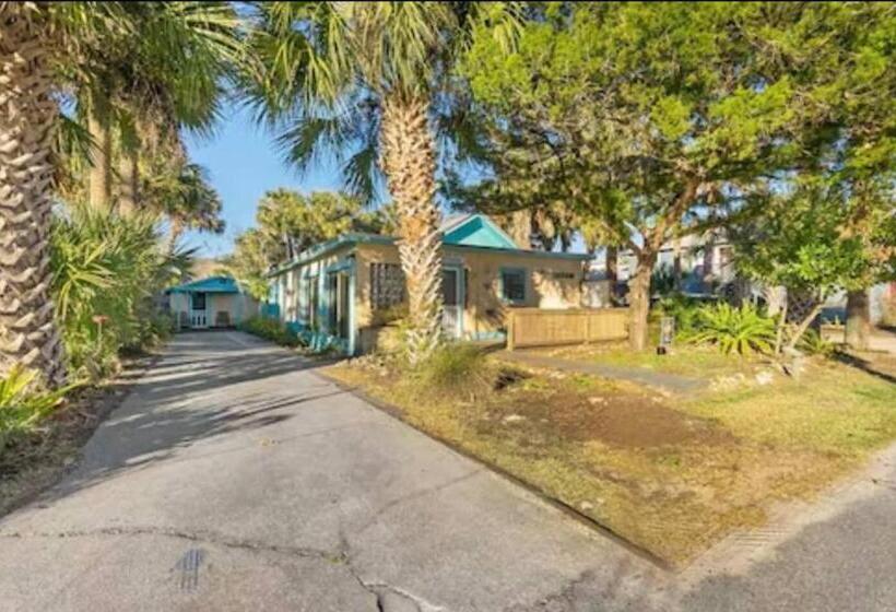 منزل غرفتين نوم, Beach Cottage Steps From The Ocean