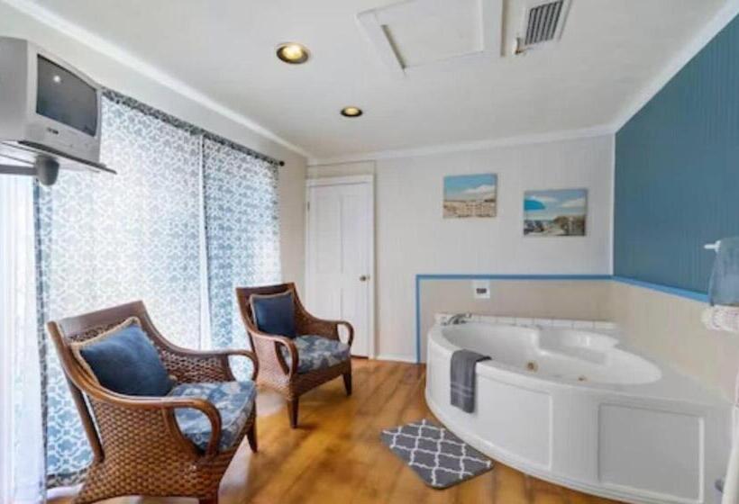 منزل غرفتين نوم, Beach Cottage Steps From The Ocean