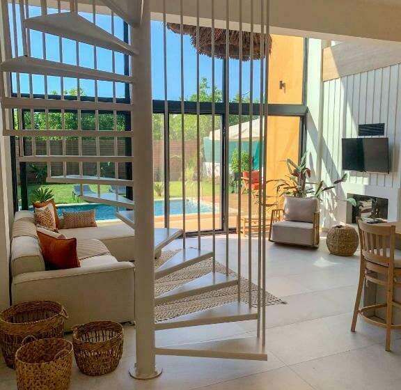 غرفة عائلية مطلّة علي الجبل, Mono House Kartepe