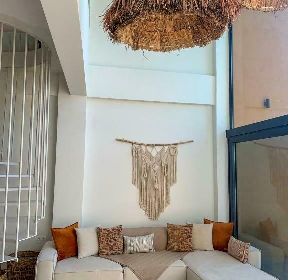 غرفة عائلية مطلّة علي الجبل, Mono House Kartepe