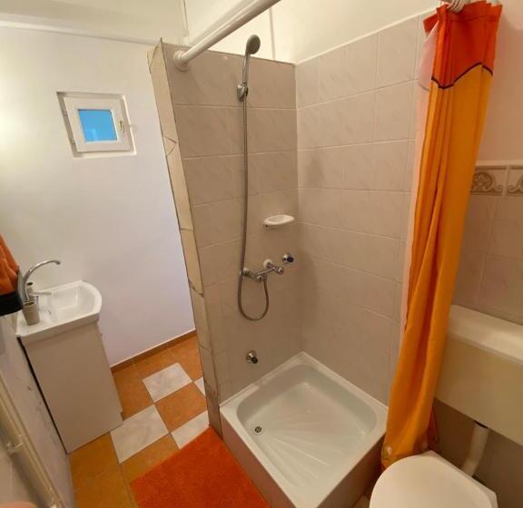 غرفة عائلية, Vázsonyi Vendégház