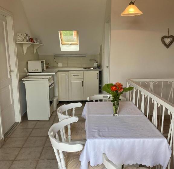 غرفة كلاسيكية رباعية, Vázsonyi Vendégház