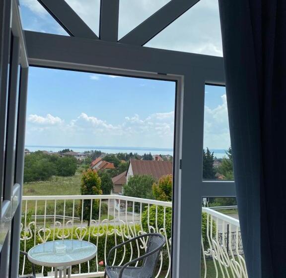 غرفة ديلوكس مزودة بشرفة, Vázsonyi Vendégház