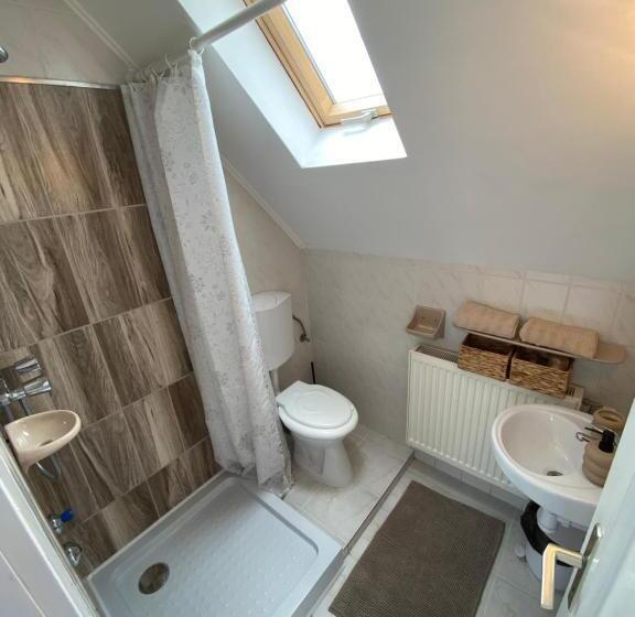 غرفة ديلوكس مزودة بشرفة, Vázsonyi Vendégház