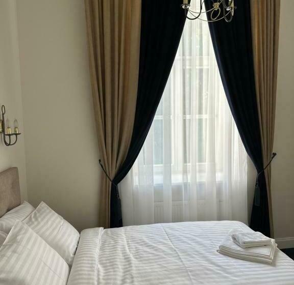 اتاق عادی یک تخته, Igates Pils