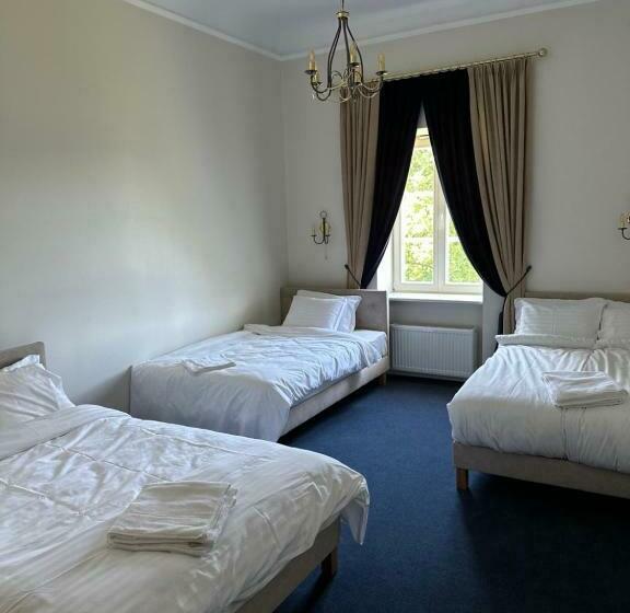 اتاق خانوادگی, Igates Pils