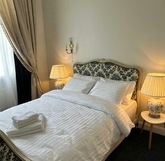 اتاق استاندارد با چشم‌انداز دریاچه, Igates Pils