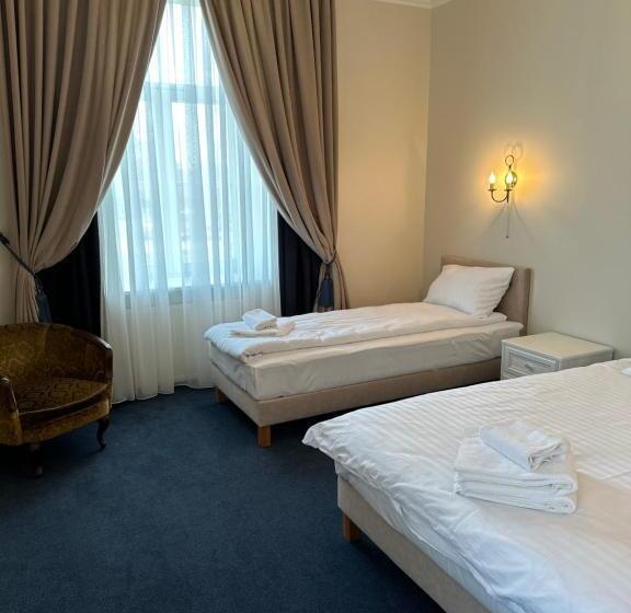 اتاق استاندارد سه تخته با چشم‌انداز, Igates Pils