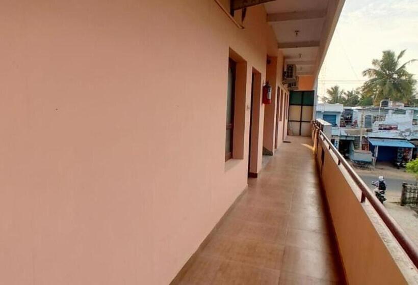 ファミリールーム, Paul